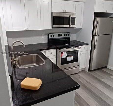 3rd image of 335 SE 23rd Ave #A