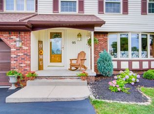 46 Pheasant Run Ln, Lancaster, NY