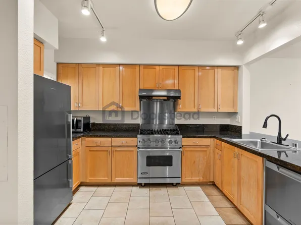 1536 Brunswig Ln, Emeryville, CA 94608