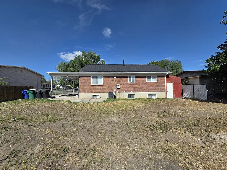 7941 S 3620 W — Photo 7