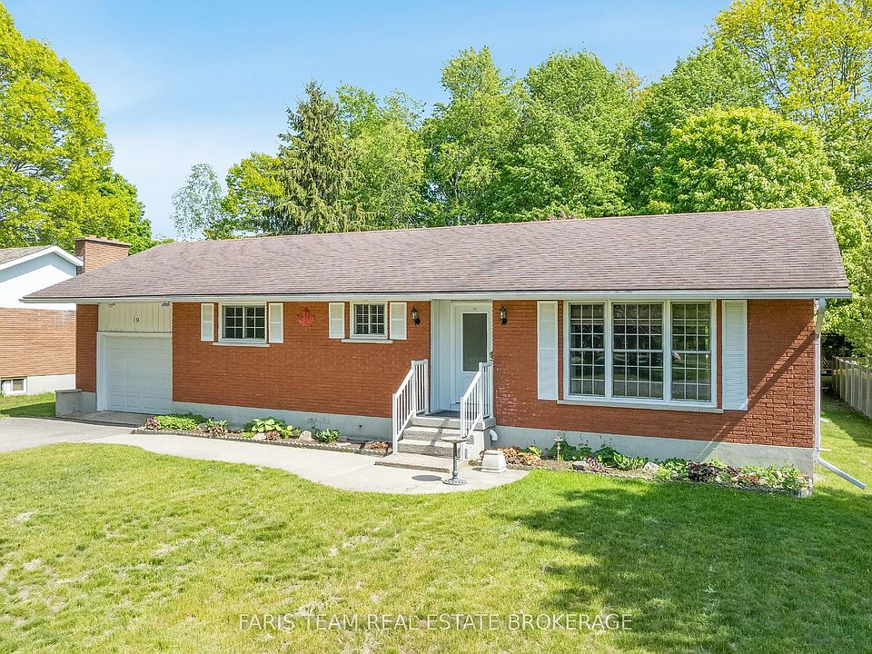 1st image of 19 Maplegate Rd