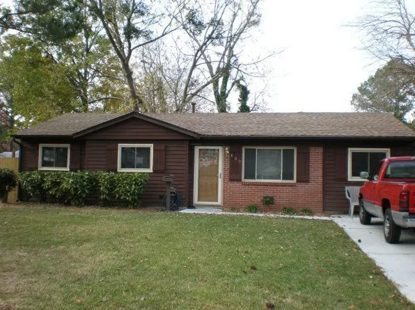 409 Mango Dr, Virginia Beach, VA 23452