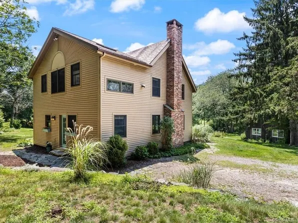 34A Millers Pond Road, Waterford, CT 06375