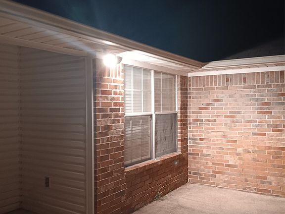 3rd image of 484 Stone Rd