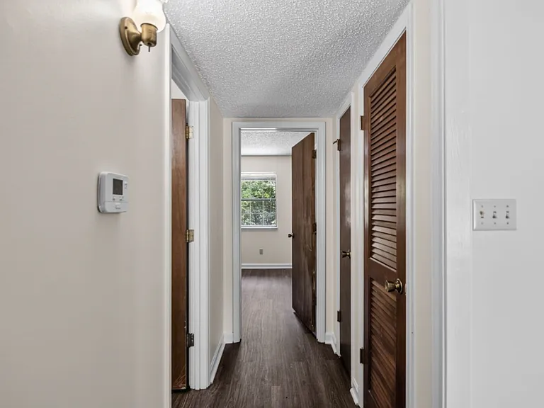 207 Turner Ave — Photo 8