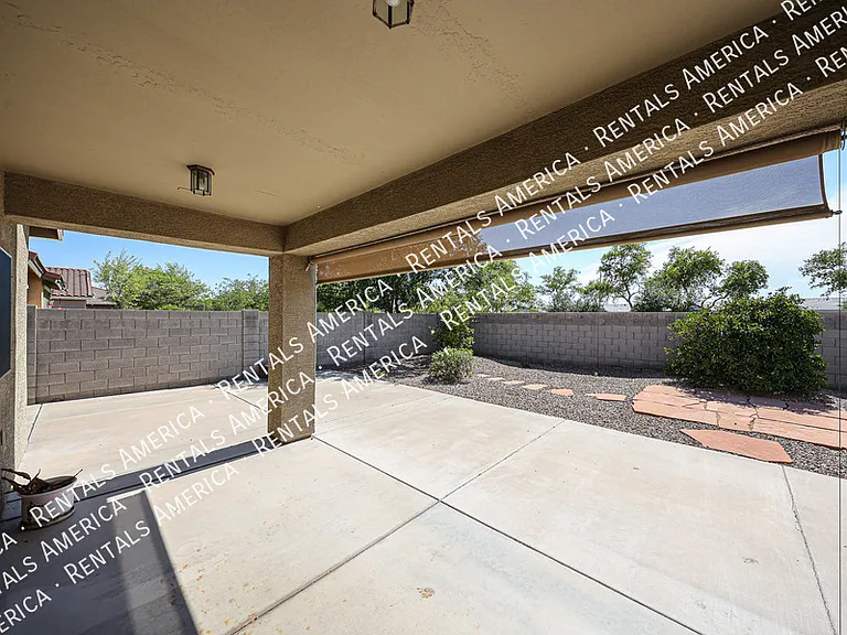 7414 N 88th Ln — Photo 35