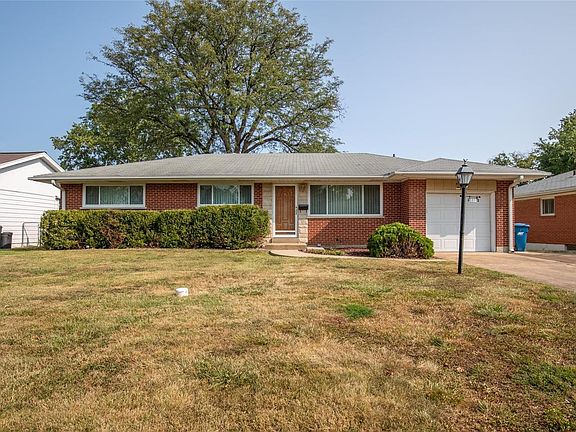 2nd image of 5911 Apple Valley Dr