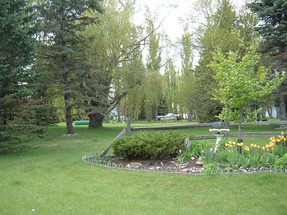 3rd image of 6712 Lake Dr