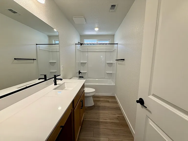 4581 Field View Dr — Photo 23