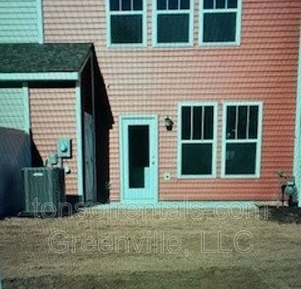 437 Pangel Ln — Photo 16