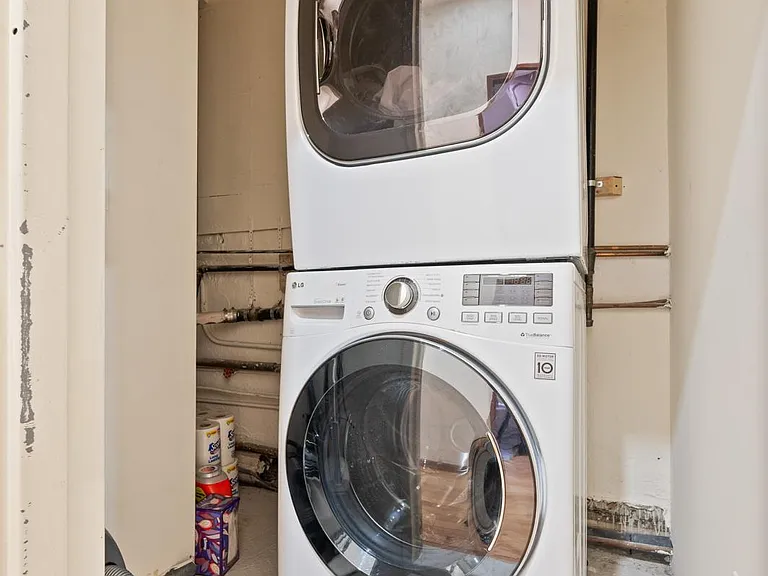 429 Broome St #C4 — Photo 5