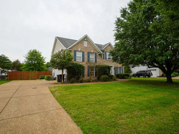 140 Settlers Way, Hendersonville, TN 37075