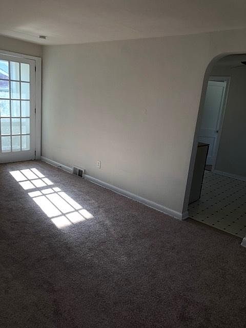 2nd image of 132A Cottage St