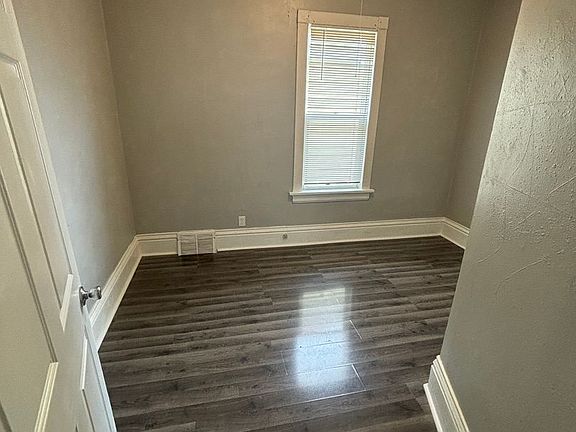 5th image of 2146 N 35th St #442F00115