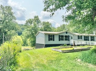 955 S Bridge Rd, Prosperity, PA 15329