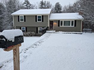 300 Mandalay Rd, Lee, MA 01238