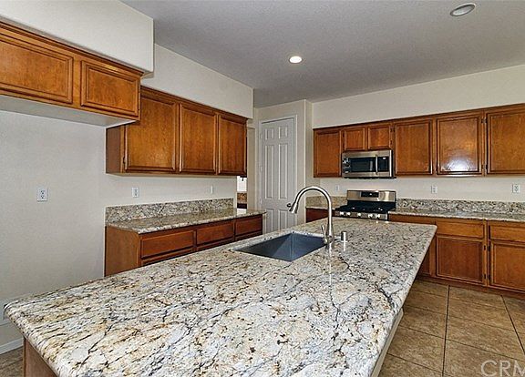 4th image of 12432 Los Moras St