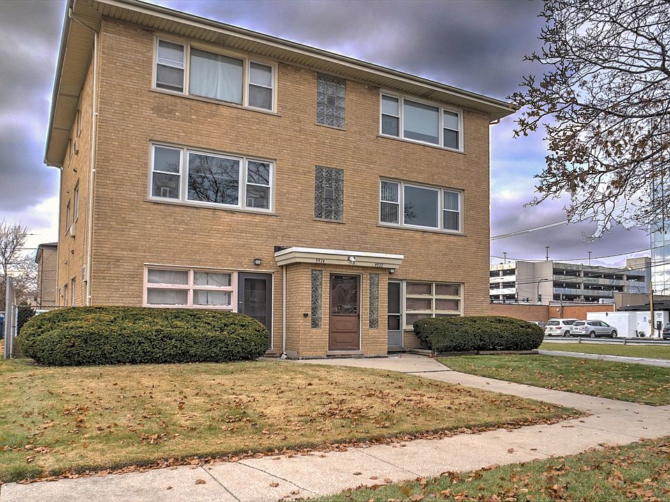 1st image of 9522 S Kenneth Ave APT 2N
