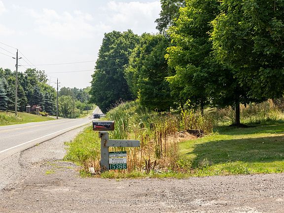 4th image of 15366 The Gore Rd