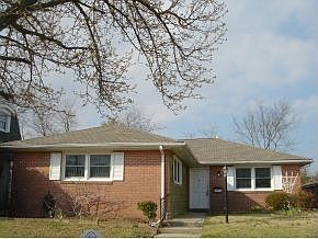 5th image of 315 Sandalwood St