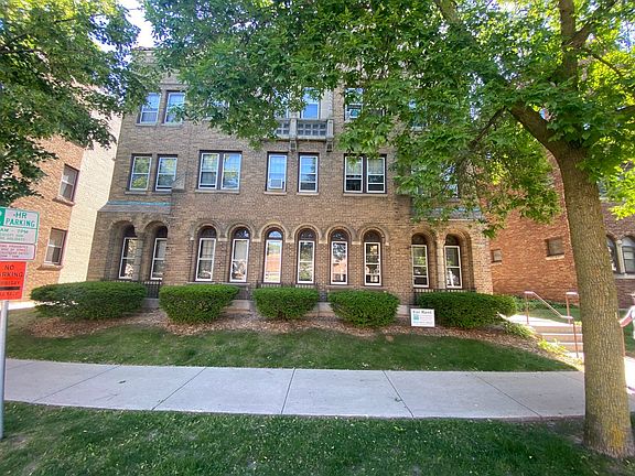 2nd image of 4474 N Oakland Ave #206