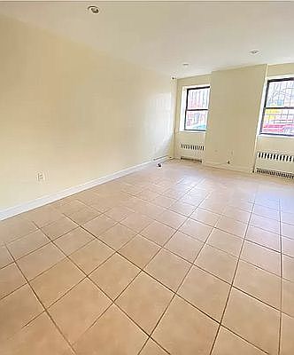 1st image of 433 Columbia St #1F