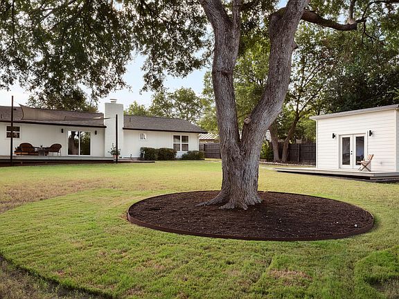 5th image of 3009 Val Dr