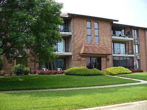1st image of 9926 Shady Ln
