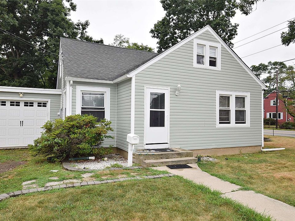 1st image of 21 Francine Ave