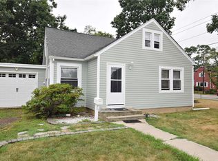 21 Francine Ave, Amityville, NY 11701