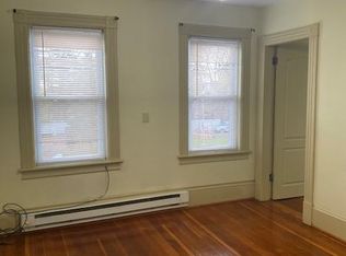 94 Grattan St #2R, Chicopee, MA 01020