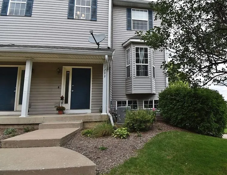1299 Chestnut Ln — Photo 30