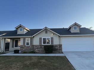 6623 E El Monte Way, Fresno, CA 93727