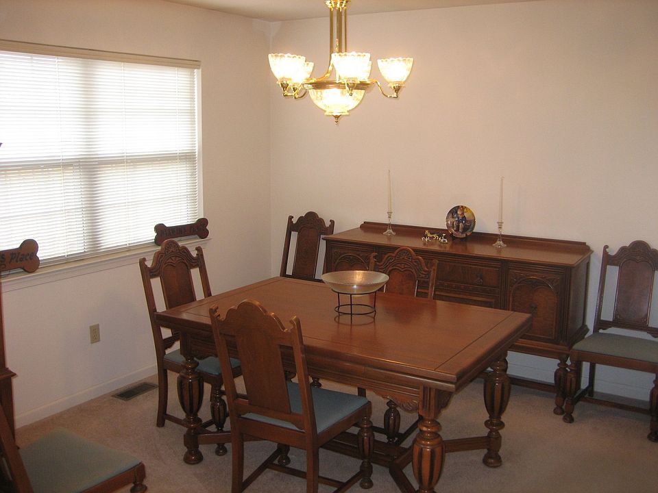 2nd image of 4296 Bedford Dr
