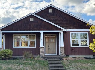 1702 Webb Lake Dr, Silverton, OR 97381