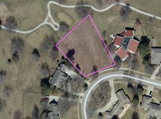 3210 Valley Brook Dr, Champaign, IL