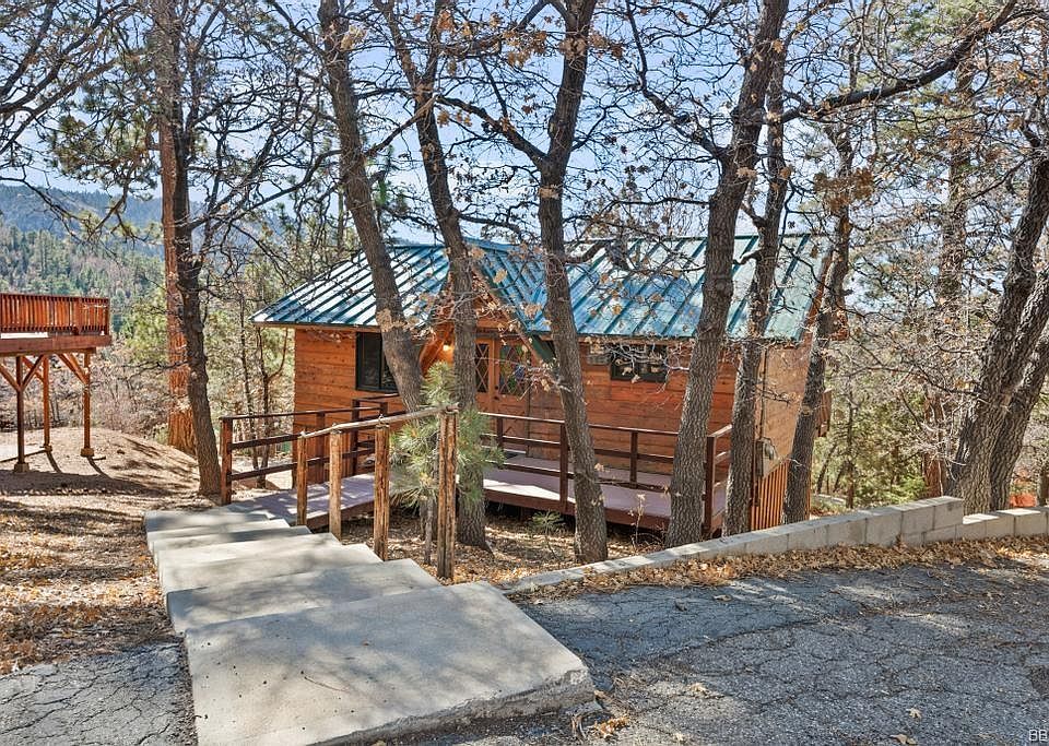 1st image of 43939 Canyon Crest Dr