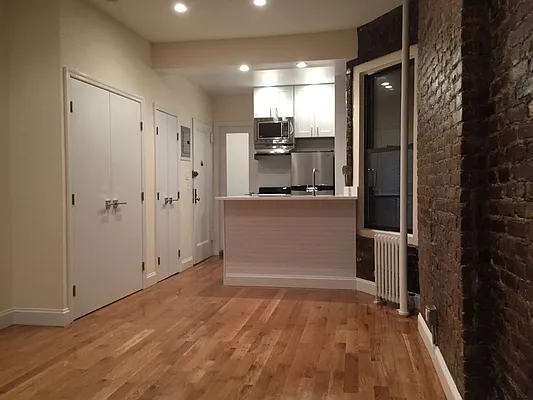 Rented by Sky Management | media 19