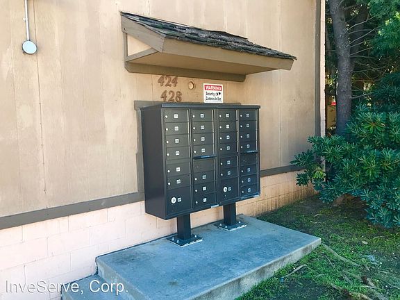 4th image of 428 S Garfield Ave APT B