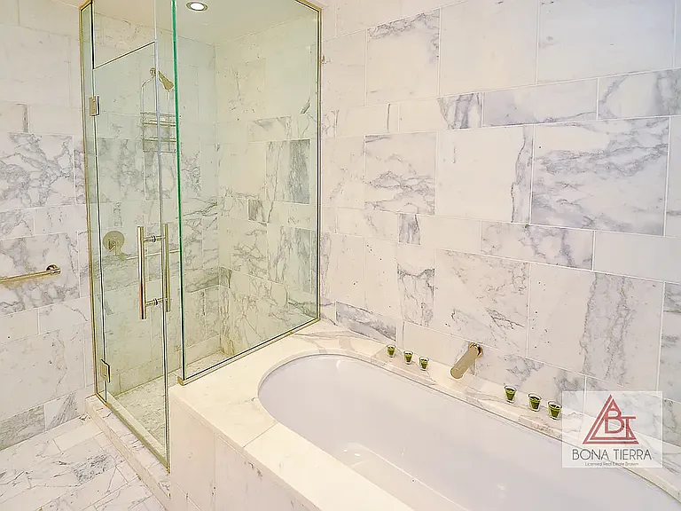 18 W 48th St #23D — Photo 5