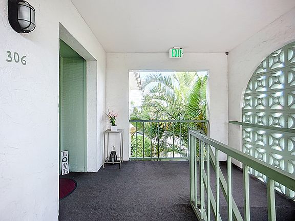 3rd image of 3500 Beneva Rd Unit 306