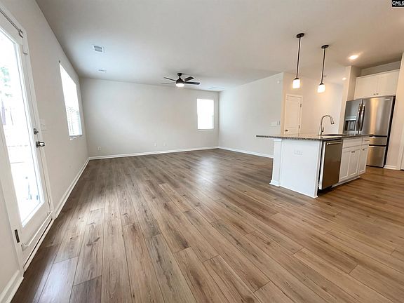 3rd image of 1365 Highway 1