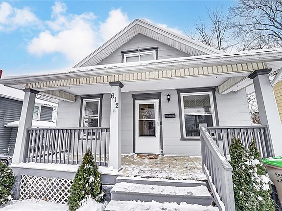 3rd image of 612 N Belmont Ave