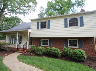 11033 Ashburn Rd, North Chesterfield, VA 23235