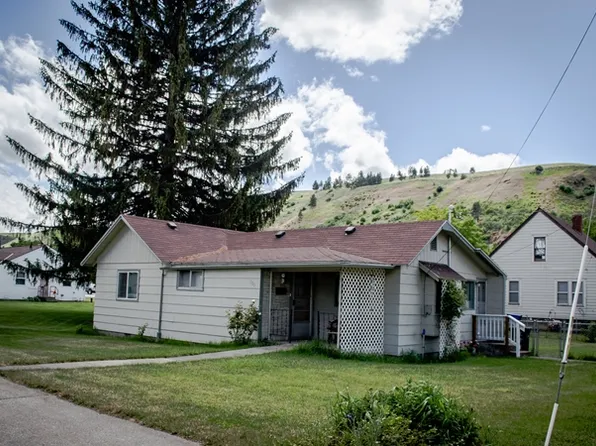 1100 S 4th St, Dayton, WA 99328