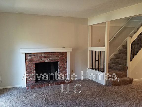 4th image of 7110 Bond St