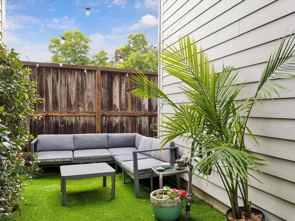 1310 Hussion St, Houston, TX 77003