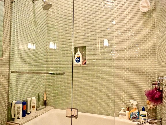 5th image of 2450 Union St APT 104