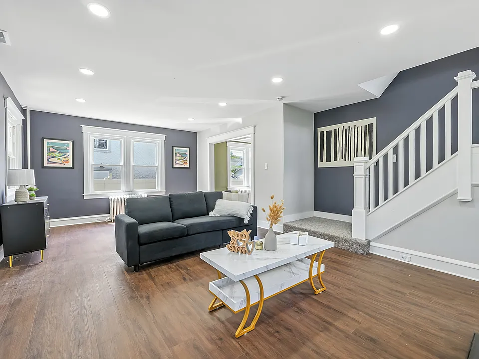 1411 Morton Ave