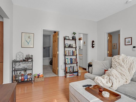 5th image of 2406 Pierce St NE